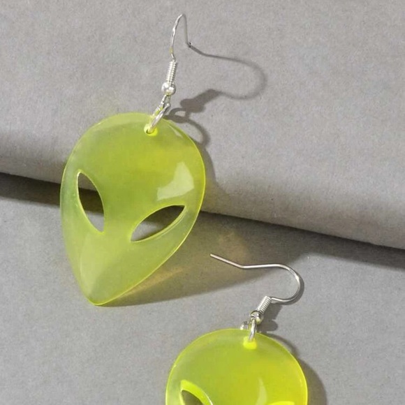 👽 Awesome Glitter Alien Head Drop Earrings 👽 - Picture 4 of 4